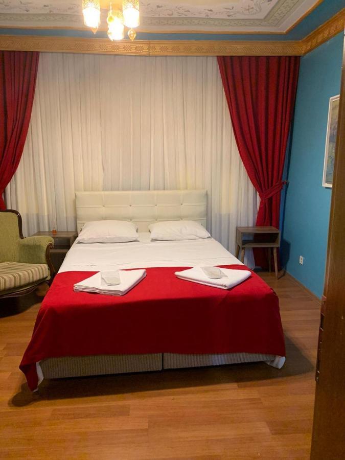 Балат Гостевой Дом Bed & Breakfast อิสตันบูล ภายนอก รูปภาพ