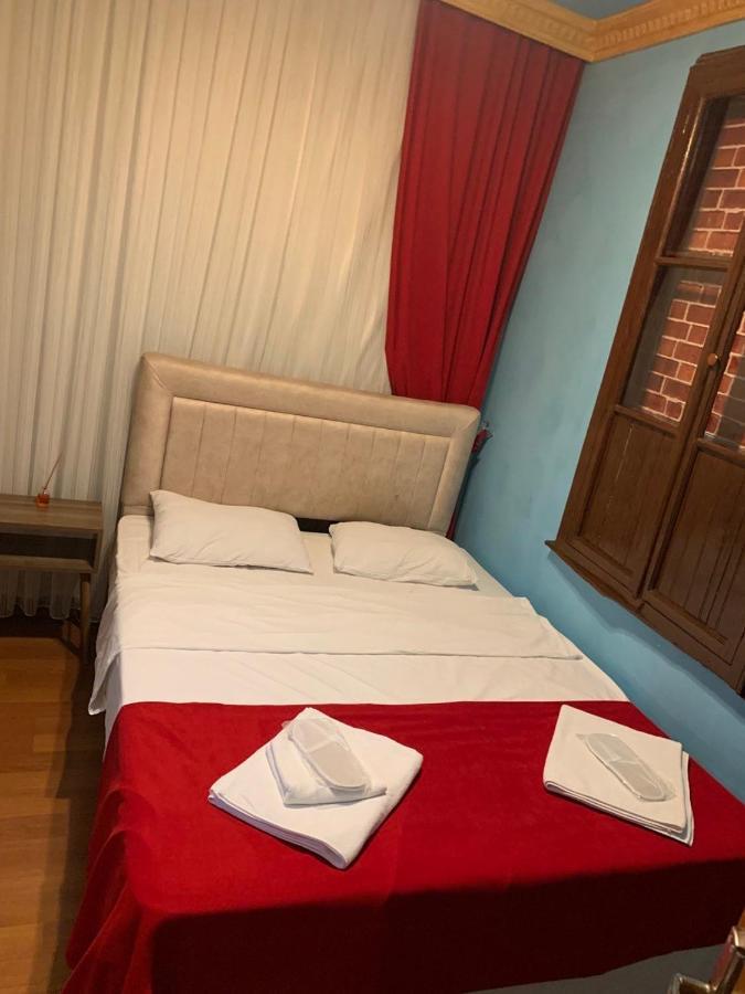 Балат Гостевой Дом Bed & Breakfast อิสตันบูล ภายนอก รูปภาพ