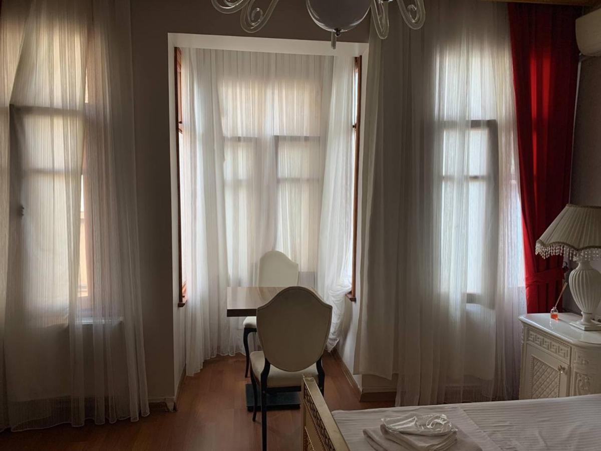 Балат Гостевой Дом Bed & Breakfast อิสตันบูล ภายนอก รูปภาพ