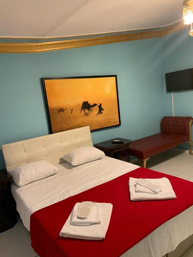 Балат Гостевой Дом Bed & Breakfast อิสตันบูล ภายนอก รูปภาพ